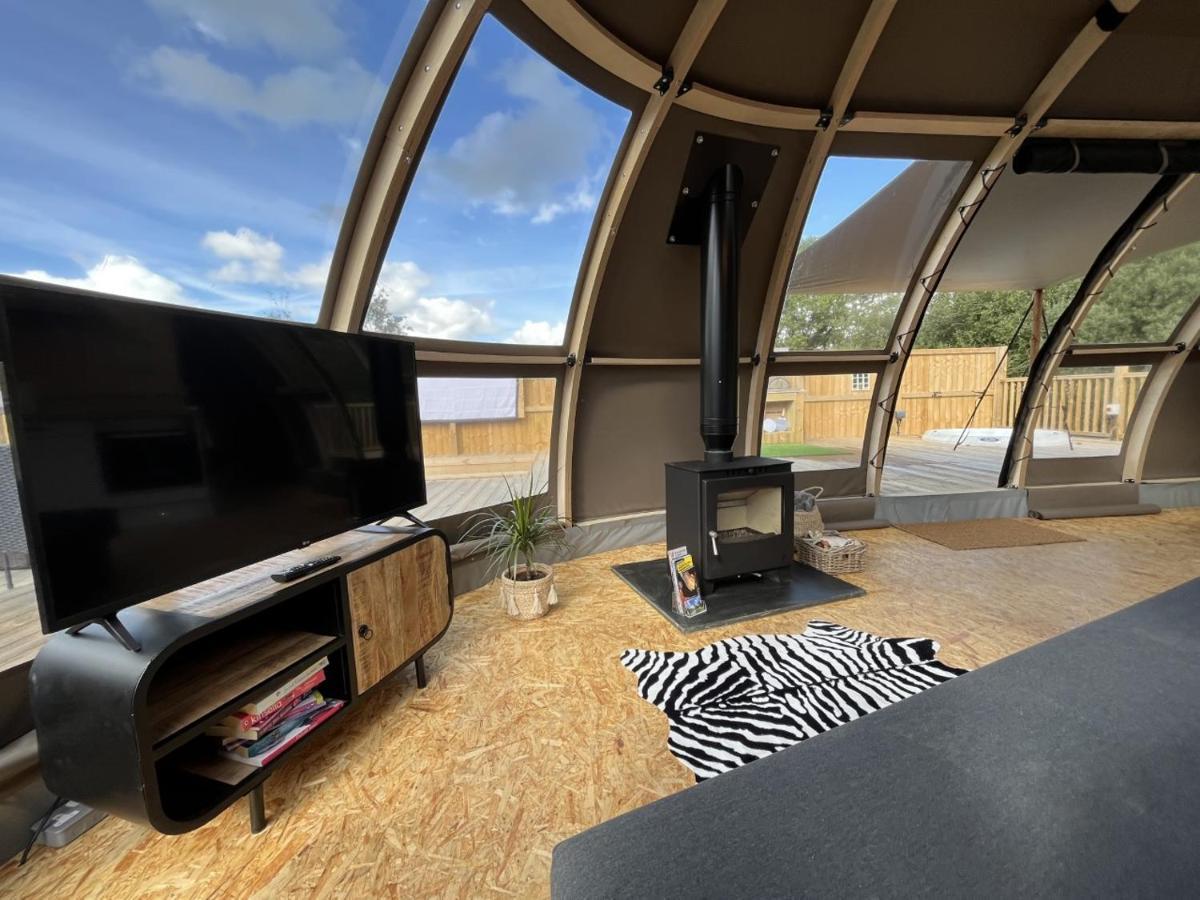 Sunrise Dome Tent Tenby Eksteriør billede
