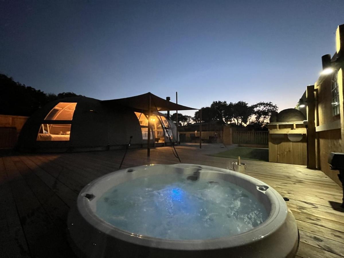 Sunrise Dome Tent Tenby Eksteriør billede